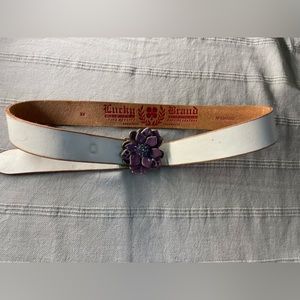 LUCKY BRAND leather/flower and rhinestone belt size S